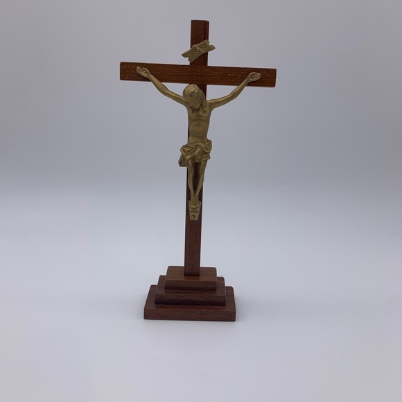 Vtg. Automatic China 9” Bronze Resin Jesus Standing Wooden Crucifix - Picture 2 of 13